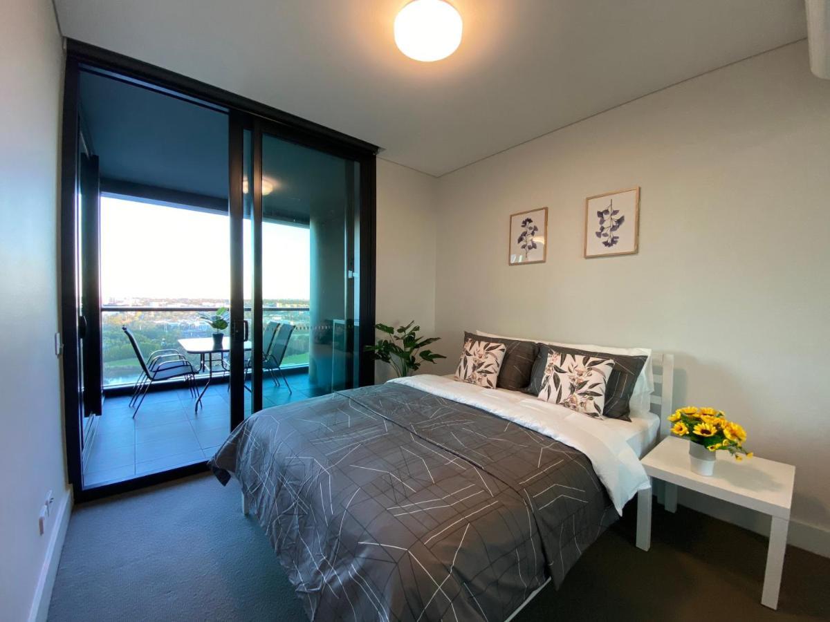 Parkside & City View In Sydney Olympic Park Exterior foto